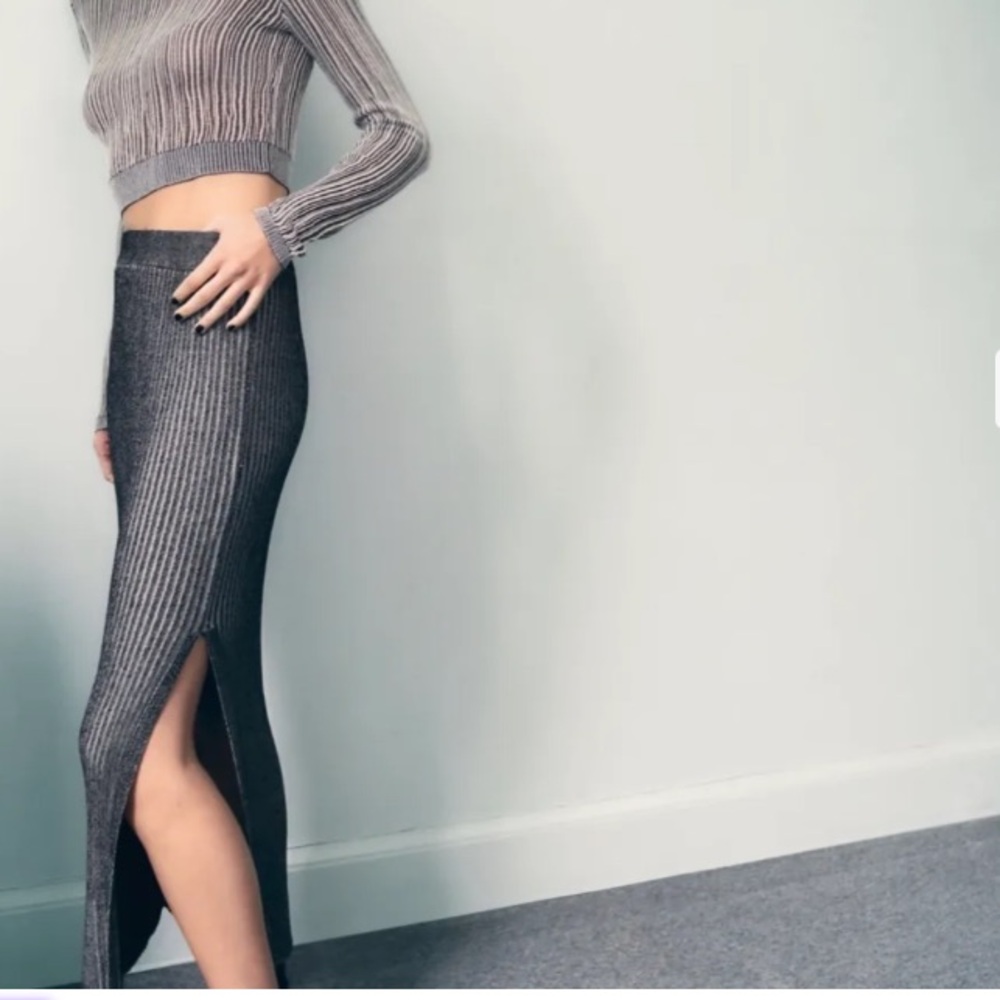 Zara NWT Metallic Grey Ribbed Knit Maxi Skirt Side Slit Sz L